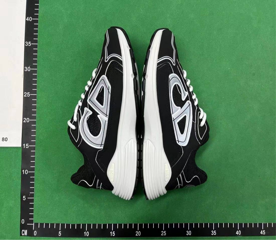 B30 Dior Sneaker + Gift box